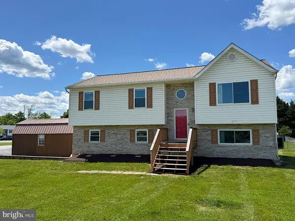252 Wise Ave, STRASBURG, VA 22657
