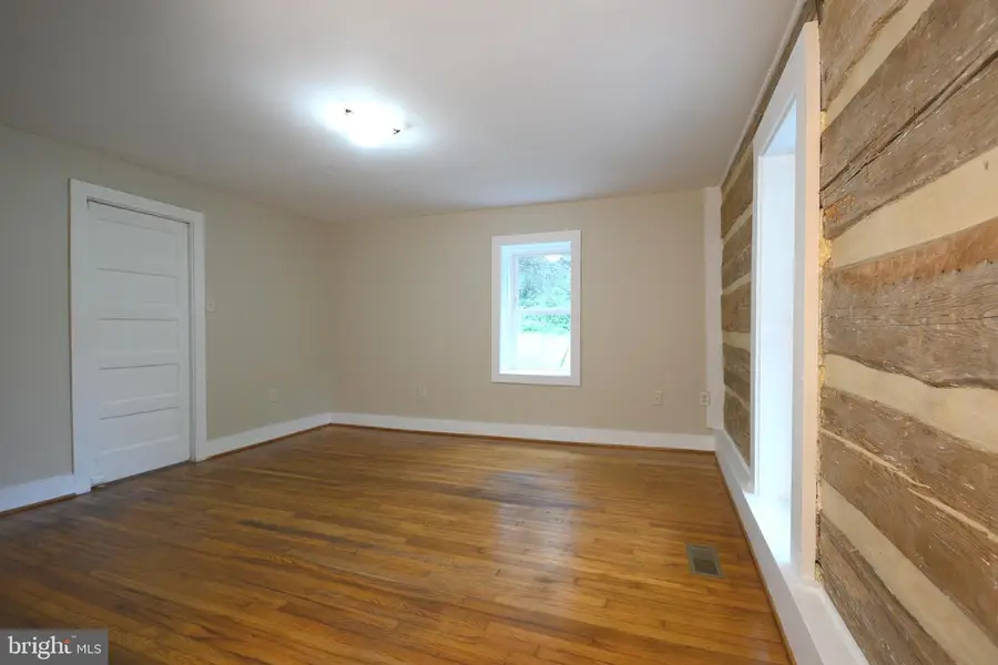 169 Creek Rd E, Toms Brook, VA 22660 - #2