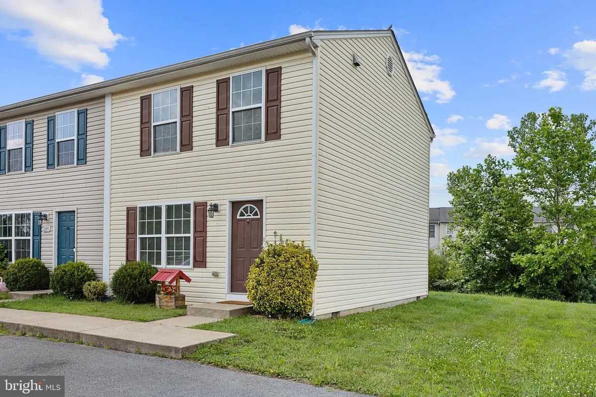 227 Kadies Ln, Edinburg, VA 22824 - #1