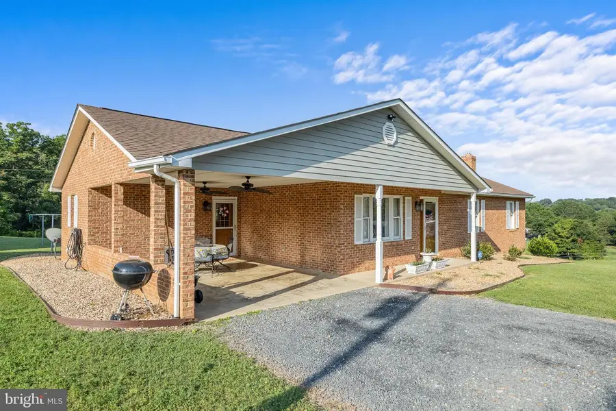57 Lindsay Ln, Edinburg, VA 22824 - #3