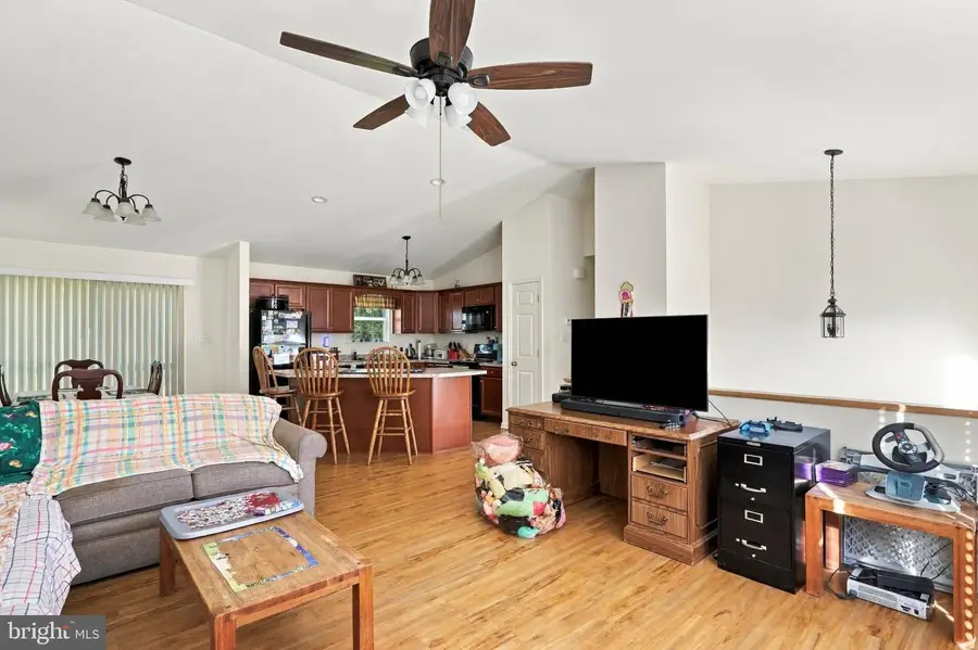 54 Lilleigh Ct, Maurertown, VA 22644 - #2