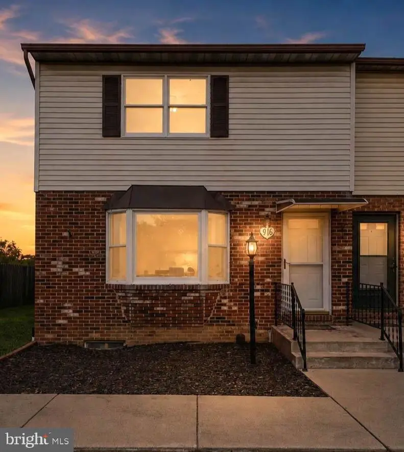 916 Hilltop Dr, Woodstock, VA 22664 - #1