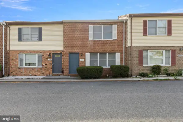 1122 Wadewood Ct, WOODSTOCK, VA 22664