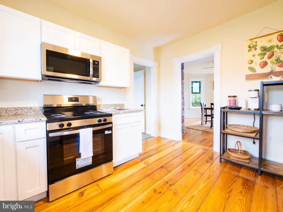 440 E Queen St, Strasburg, VA 22657 - #3