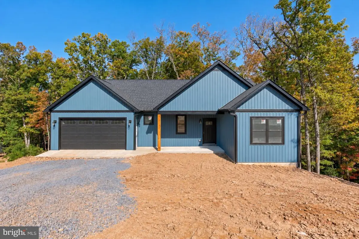 208 Creek Valley Dr, Basye, VA 22810 - #1