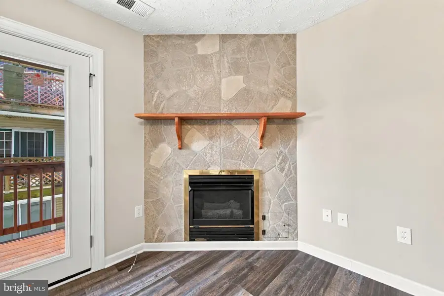 1290 Ox Rd #e-6, Woodstock, VA 22664 - #3