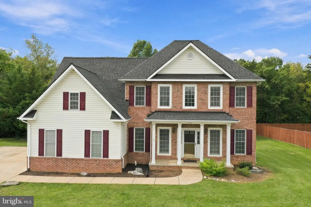 674 Dellinger Dr, Strasburg, VA 22657 - #1