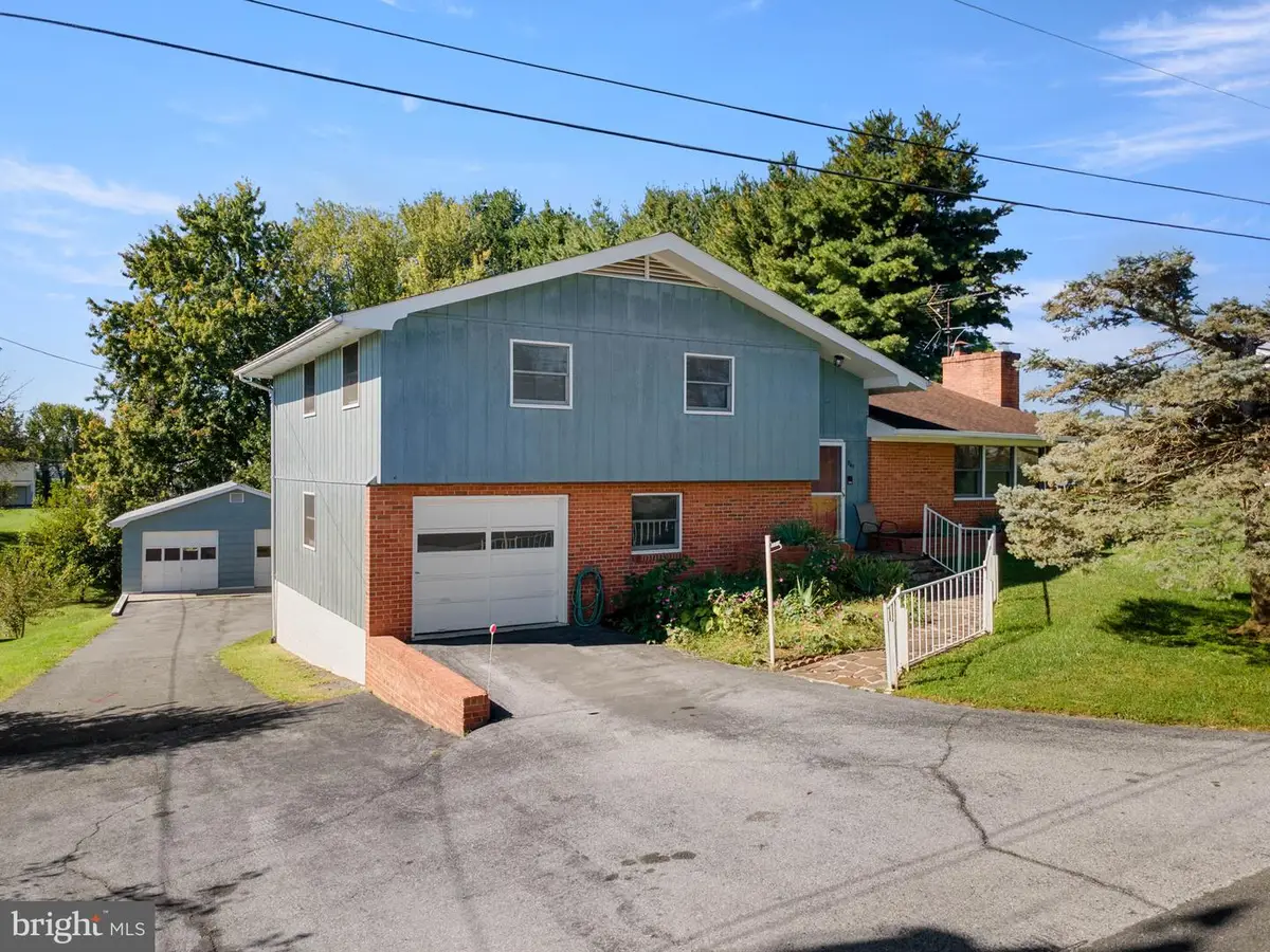 245 Hopewell Ave, Mount Jackson, VA 22842 - #1