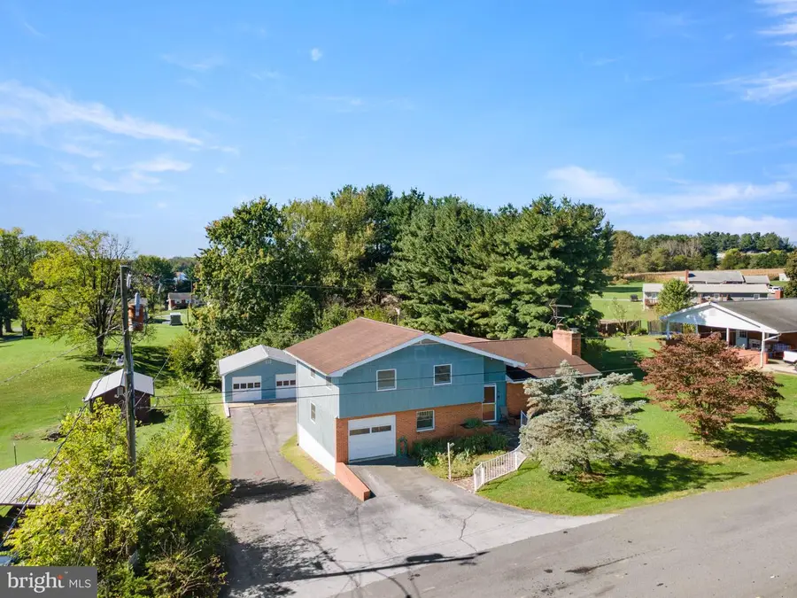 245 Hopewell Ave, Mount Jackson, VA 22842 - #3
