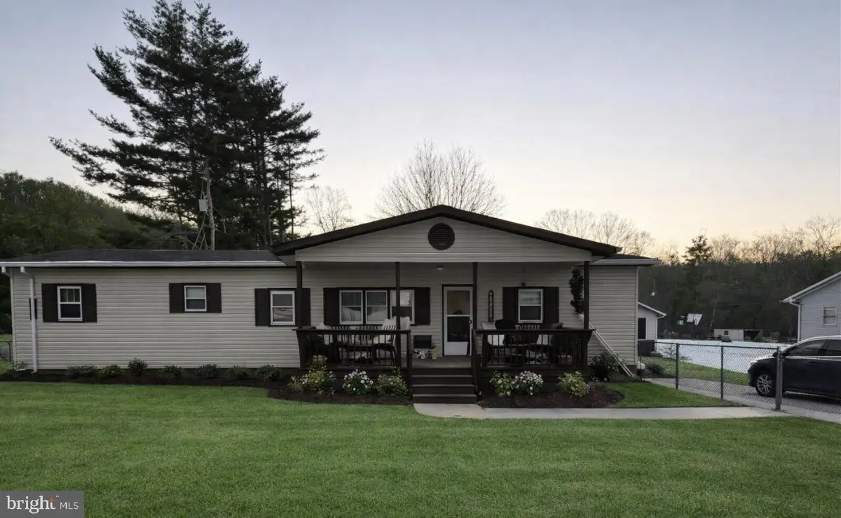 564 Stoney Battery Rd, Marion, VA 24354 - #1