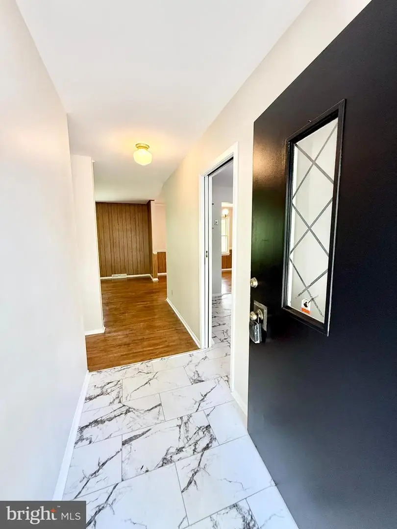 201 Hardwood Ln, Battlefield, VA 22408 - Image #2