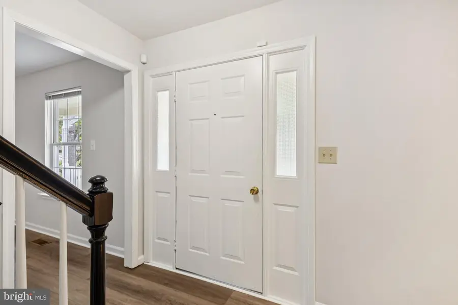 11818 Hickory Creek Dr, Fredericksburg, VA 22407 - Image #2