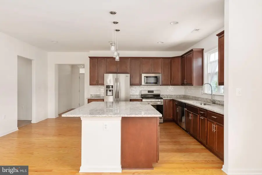 12211 Glen Oaks Dr, Fredericksburg, VA 22407 - Image #3