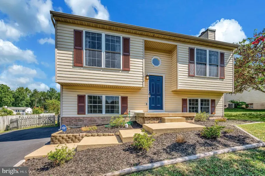 11514 Woodland View Dr, Fredericksburg, VA 22407 - Image #3