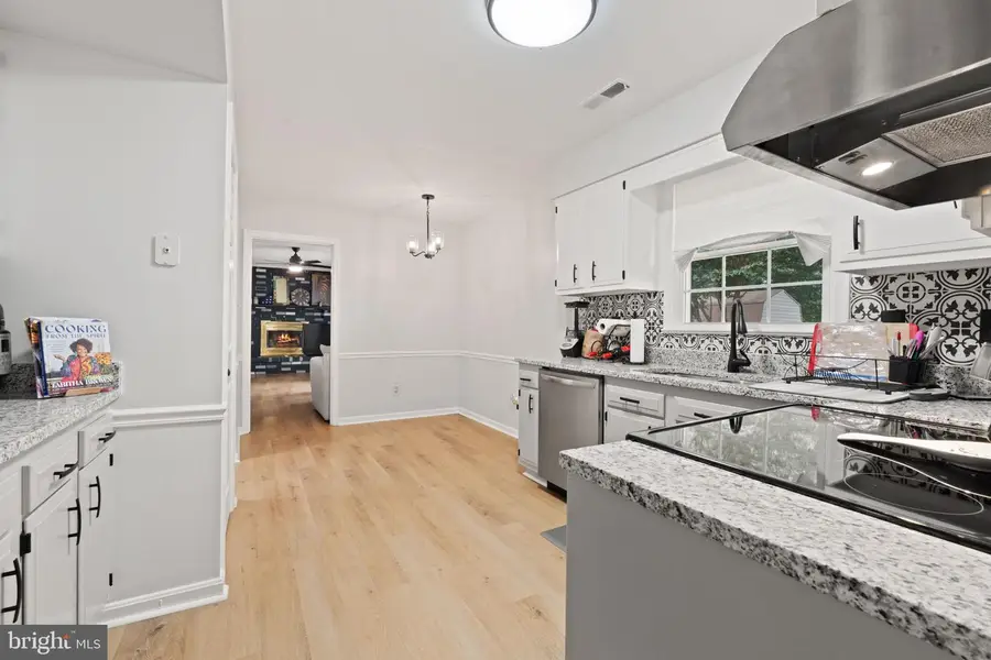 5817 Up A Way Dr, Fredericksburg, VA 22407 - Image #3