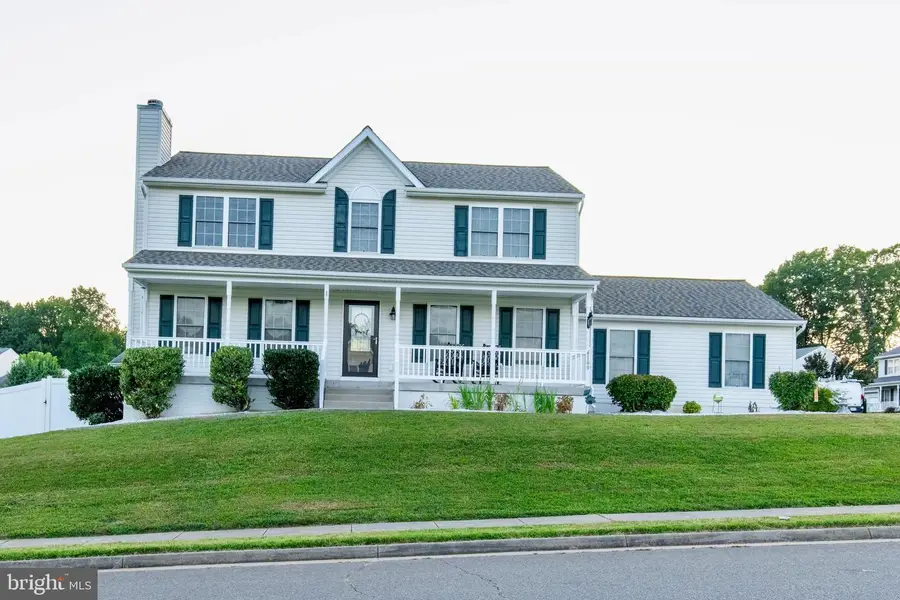 6100 Sunny Meadows Dr, Fredericksburg, VA 22407 - Image #2