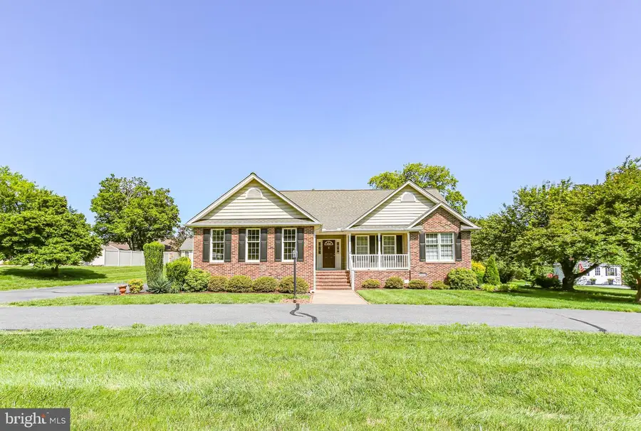 105 Brooke Dr, Fredericksburg, VA 22408 - Image #2
