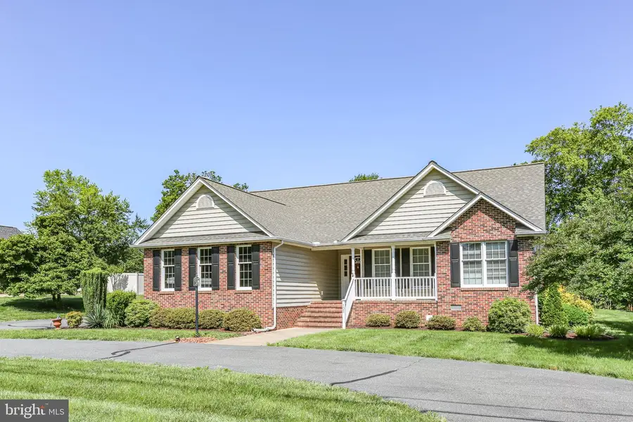 105 Brooke Dr, Fredericksburg, VA 22408 - Image #3