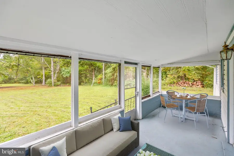 8112 Flippo Dr, Fredericksburg, VA 22408 - Image #3