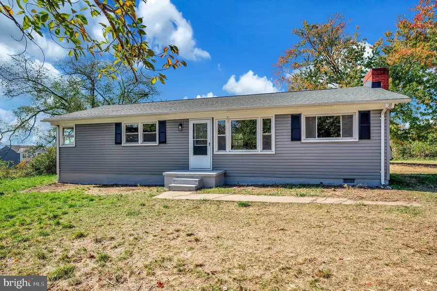 12008 Andora Dr, Fredericksburg, VA 22407 - Image #2