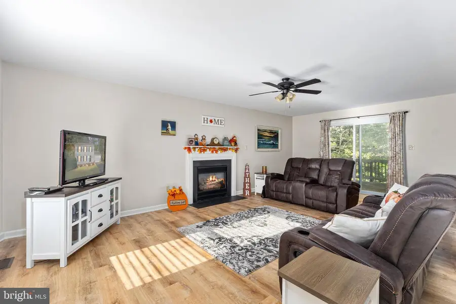 6505 Royal Oaks Dr, Fredericksburg, VA 22407 - Image #3