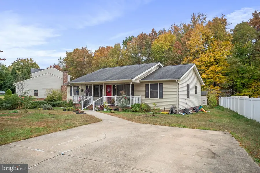 10722 Lovett Dr, Fredericksburg, VA 22407 - Image #2