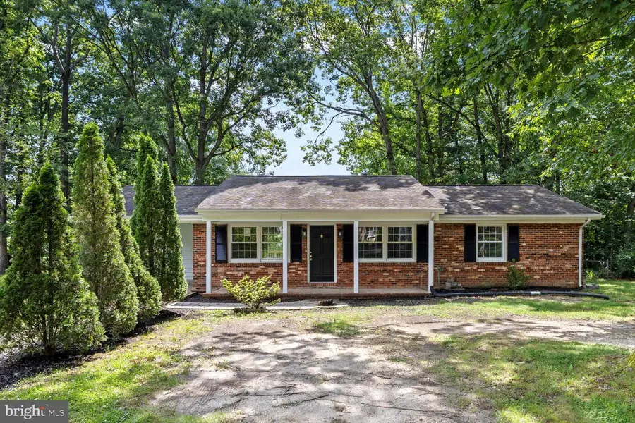 809 Sherwood Ln, Fredericksburg, VA 22407 - Image #2