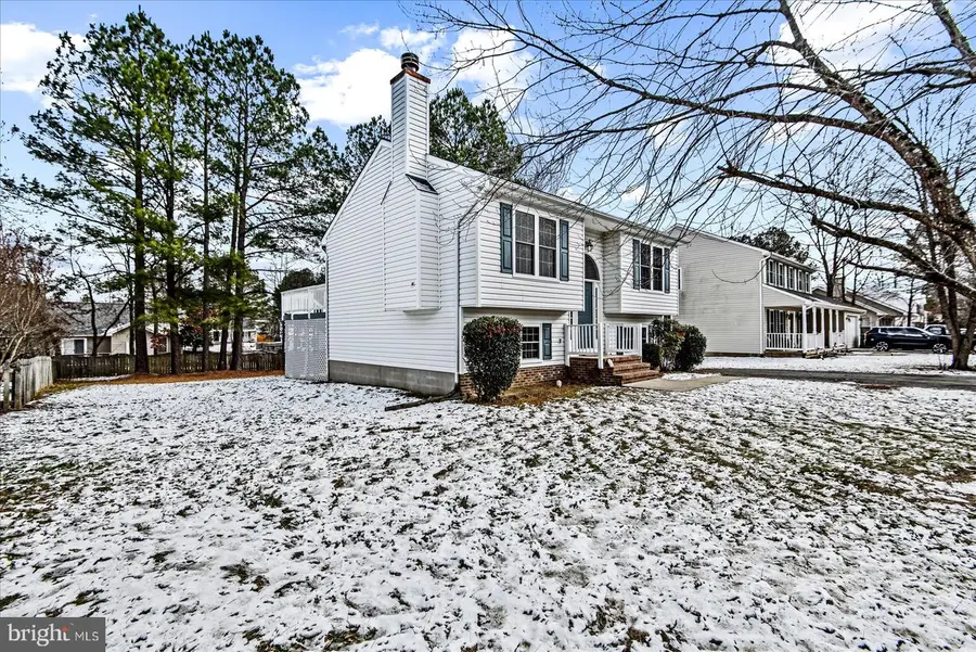 8811 Henly Ct, Fredericksburg, VA 22408 - Image #3