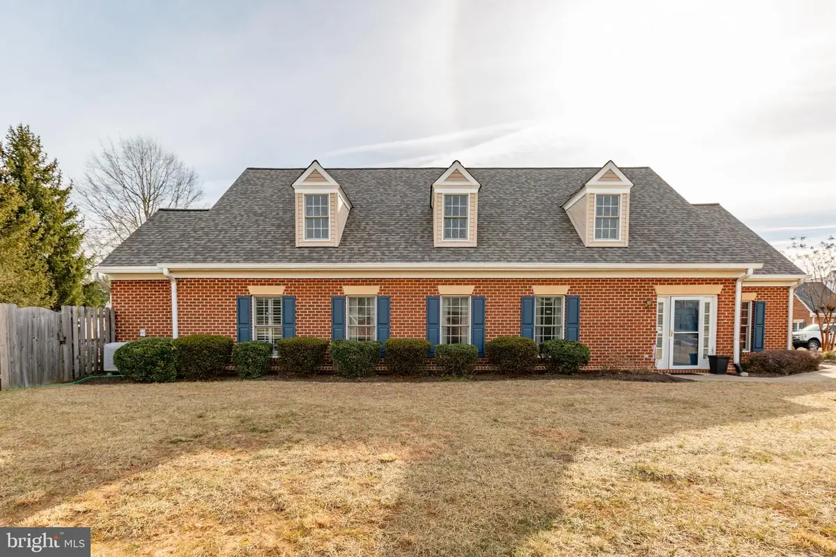 7029 Radford Dr, Fredericksburg, VA 22407 - Image #1