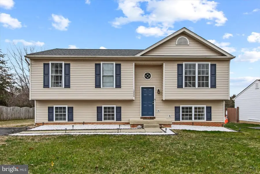 12006 Falcon Ridge Dr, Fredericksburg, VA 22407 - Image #2