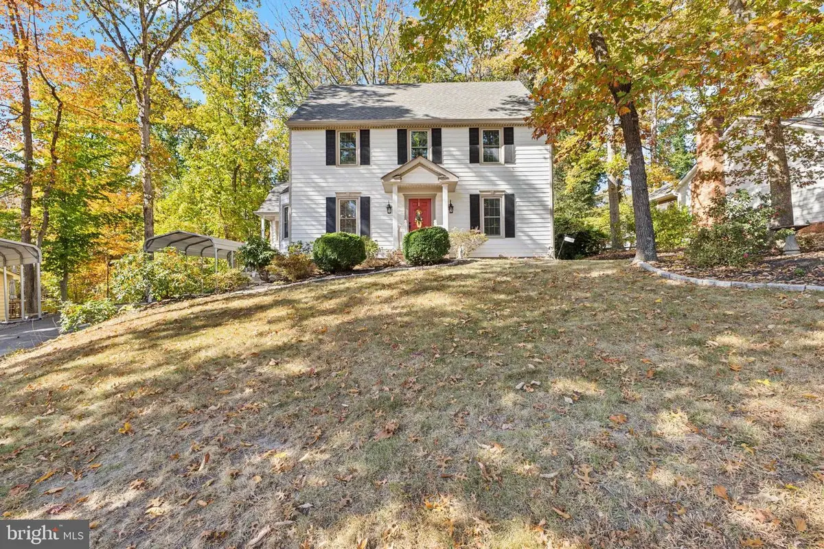 10706 Ann Davis Dr, Fredericksburg, VA 22408 - Image #1