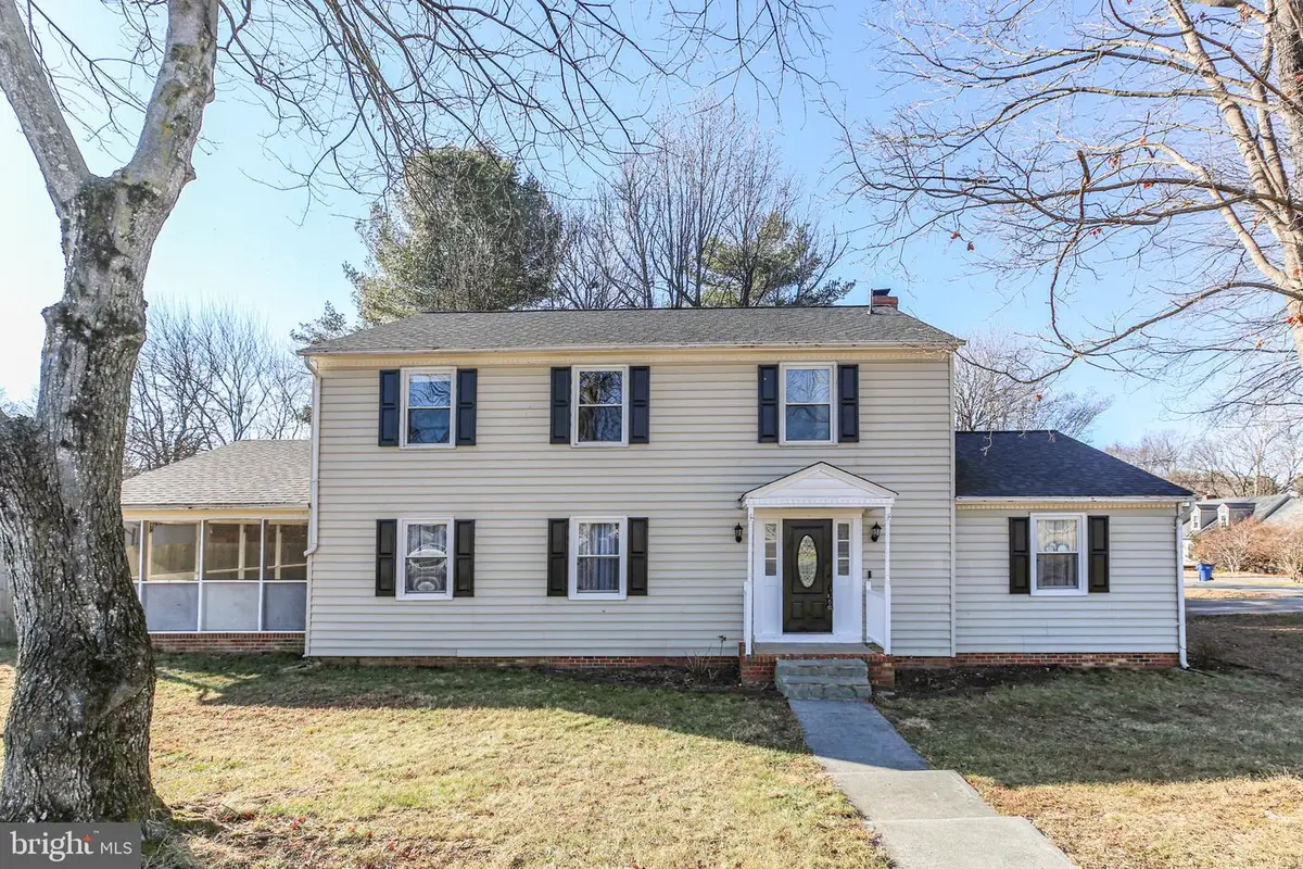 11908 Kennedy Ln, Fredericksburg, VA 22407 - Image #1