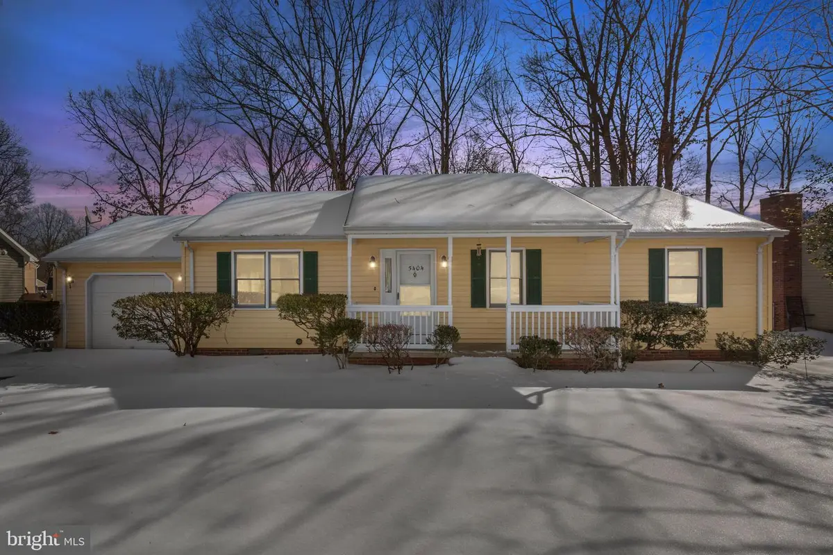 5404 Leavells Crossing Dr, Fredericksburg, VA 22407 - #1