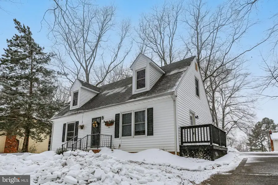 323 Burman Ln, Fredericksburg, VA 22407 - #2