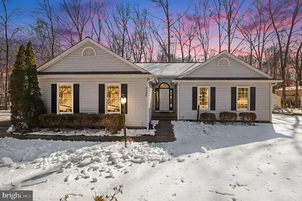 5220 Leavells Crossing Dr, FREDERICKSBURG, VA 22407