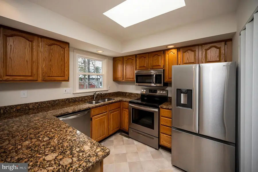 5065 Gallager Dr, Fredericksburg, VA 22407 - #2