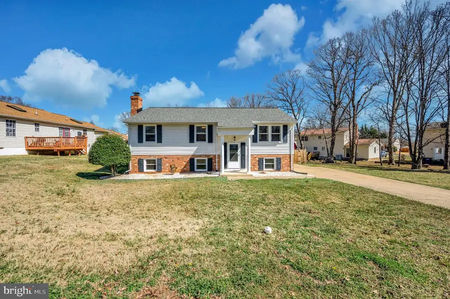 713 Shamrock Dr, Fredericksburg, VA 22407 - #2