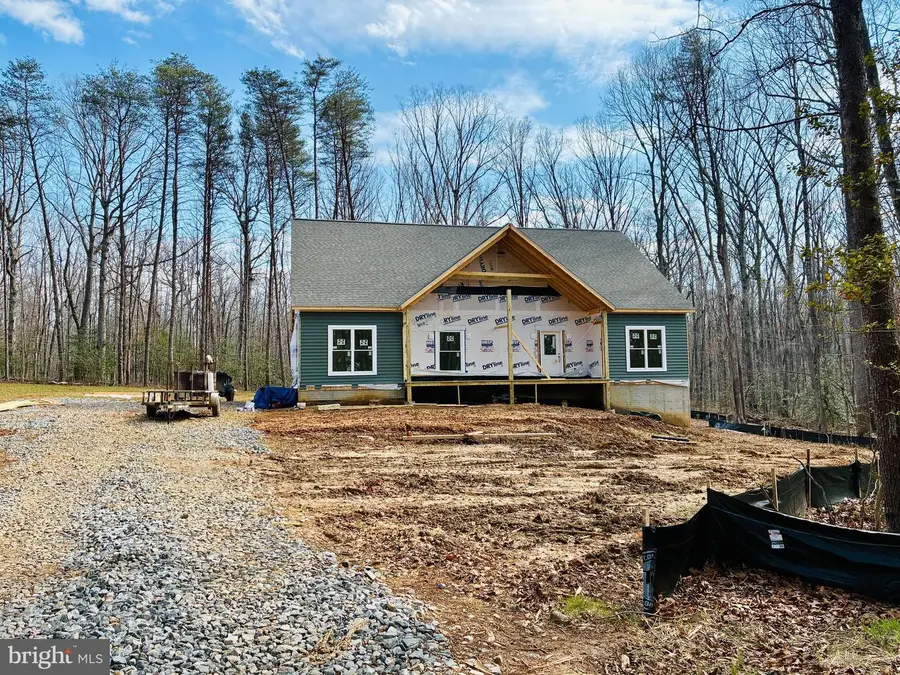 13205 Scotten Dr, Fredericksburg, VA 22407 - #2