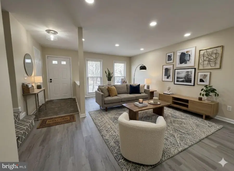 10704 Gideon Ct, Fredericksburg, VA 22407 - #2