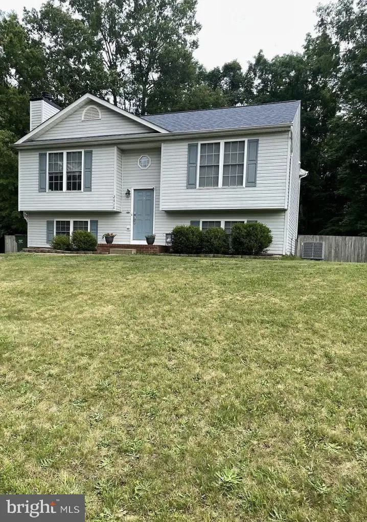 2616 Ruffin Dr, Fredericksburg, VA 22408 - #1