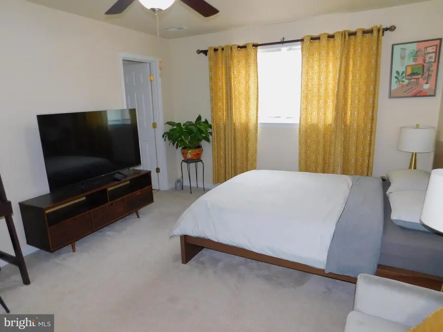 142 Mansfield St, Fredericksburg, VA 22408 - #3