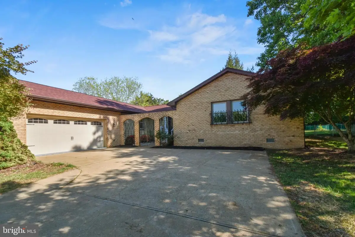 4014 Bonnie Brae Ct, Fredericksburg, VA 22407 - #1