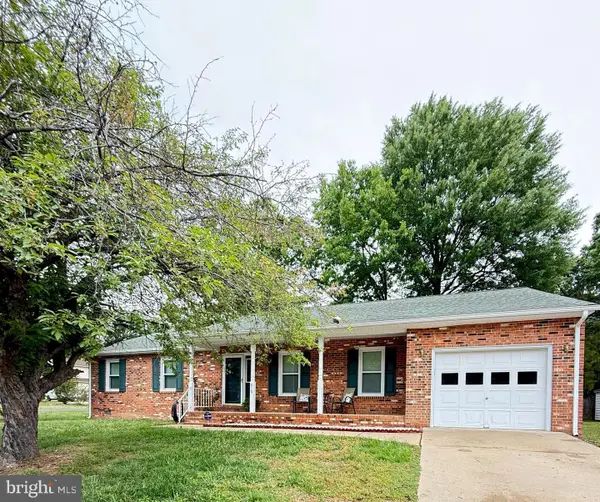 619 Shamrock Dr, FREDERICKSBURG, VA 22407