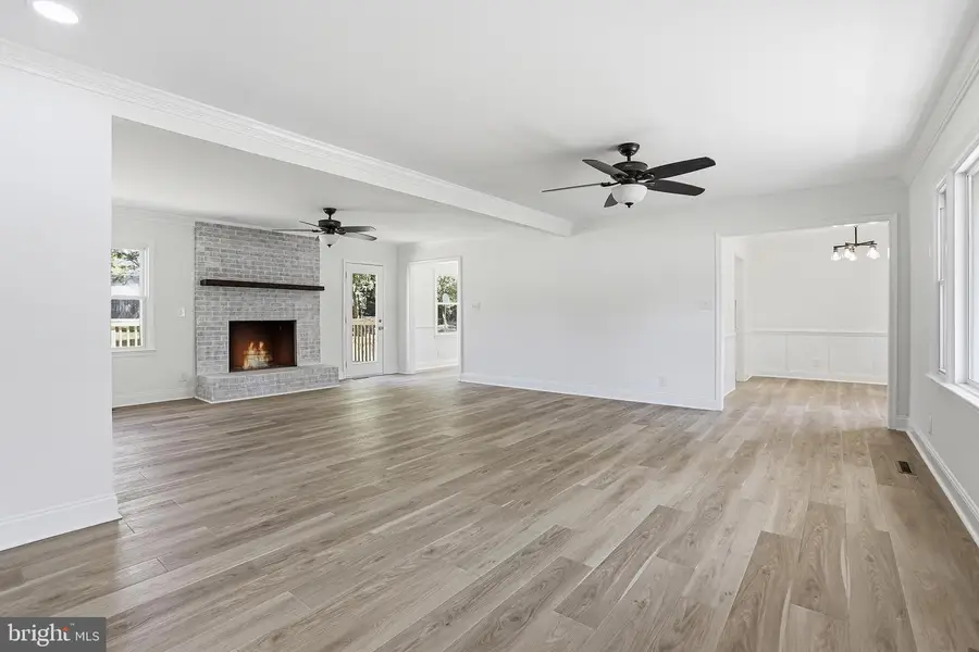 310 Sycamore Dr, Fredericksburg, VA 22408 - #3