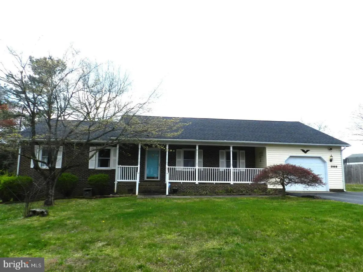 3909 Norris Dr, Fredericksburg, VA 22407 - #1