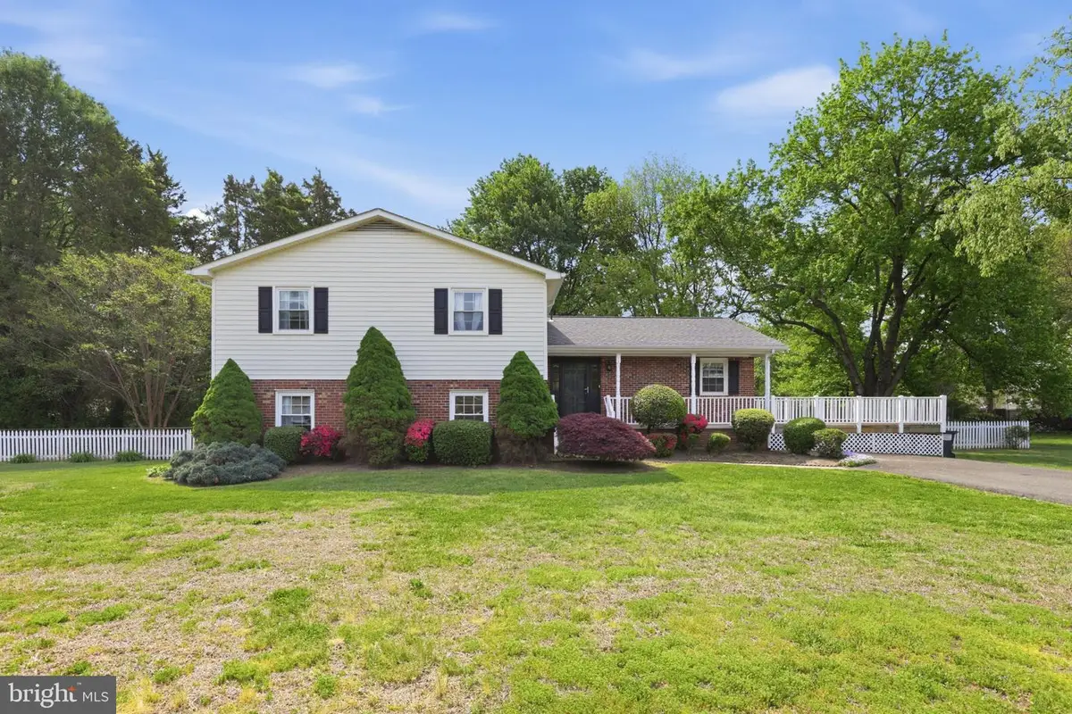 845 Churchill Dr, Fredericksburg, VA 22407 - #1