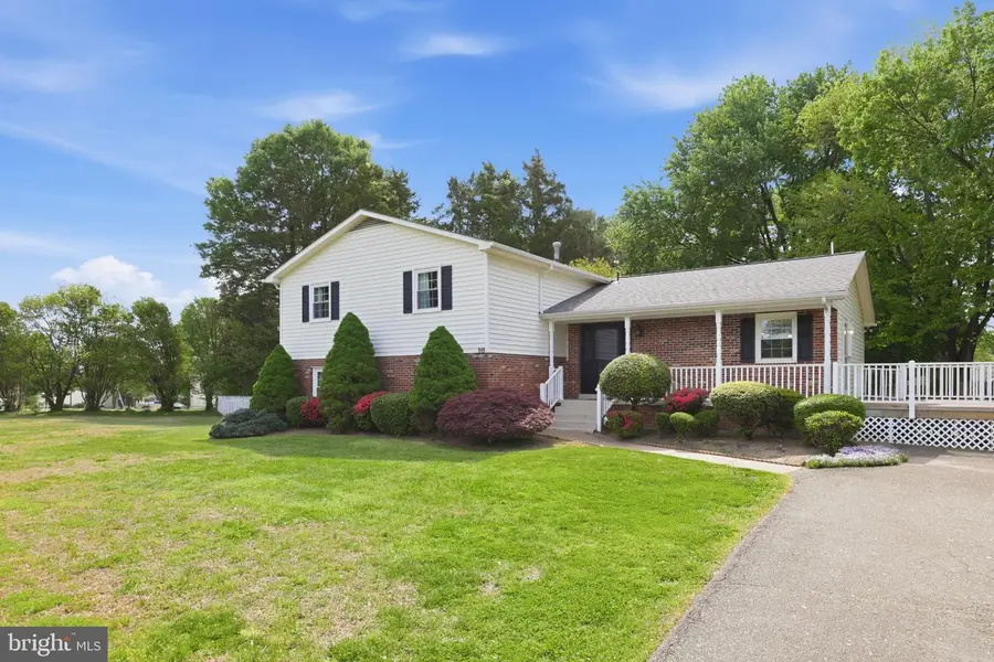 845 Churchill Dr, Fredericksburg, VA 22407 - #2