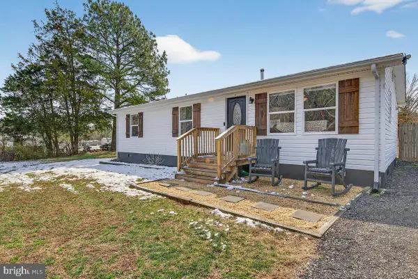 8427 Pamunkey Rd, SPOTSYLVANIA, VA 22551