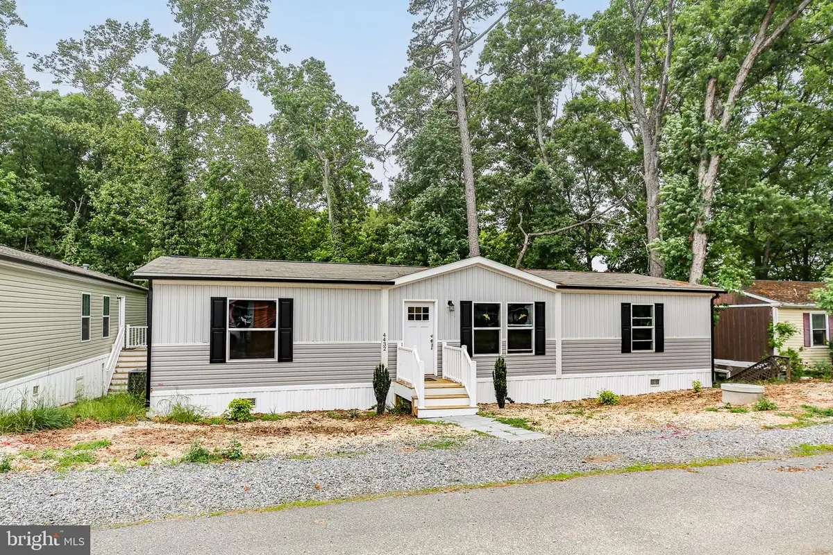 4432 Hotchkiss St, Fredericksburg, VA 22408 - #1