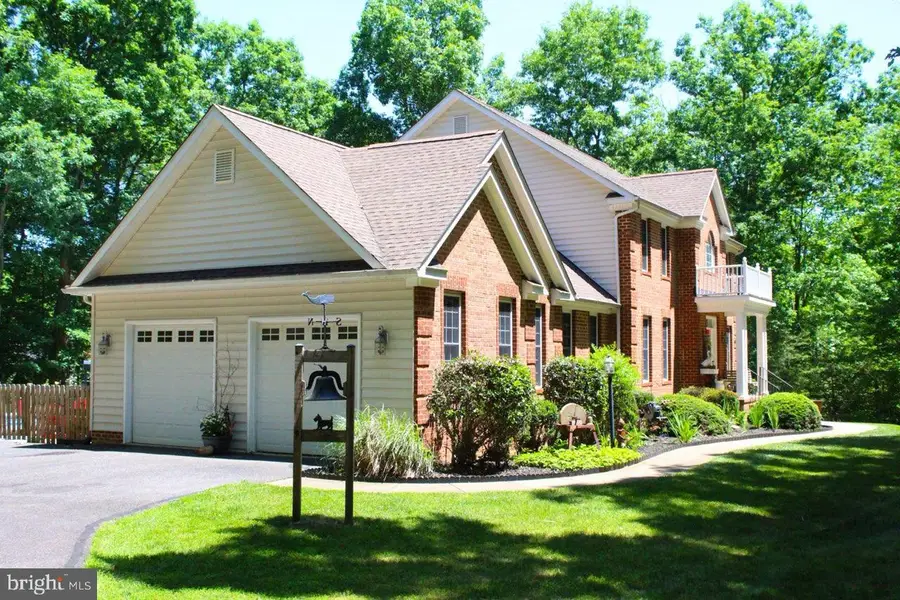 8801 General Couchs Ct, Fredericksburg, VA 22407 - #2
